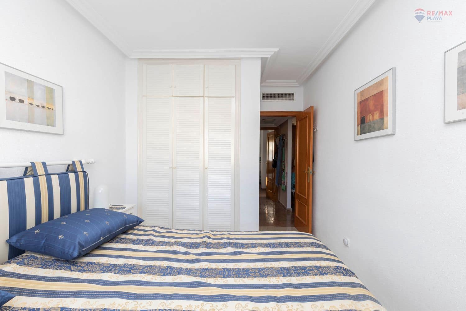 2 soveværelse Lejlighed til salg i Puerto del Rey med swimmingpool garage - € 215.000 (Ref: 9143764)