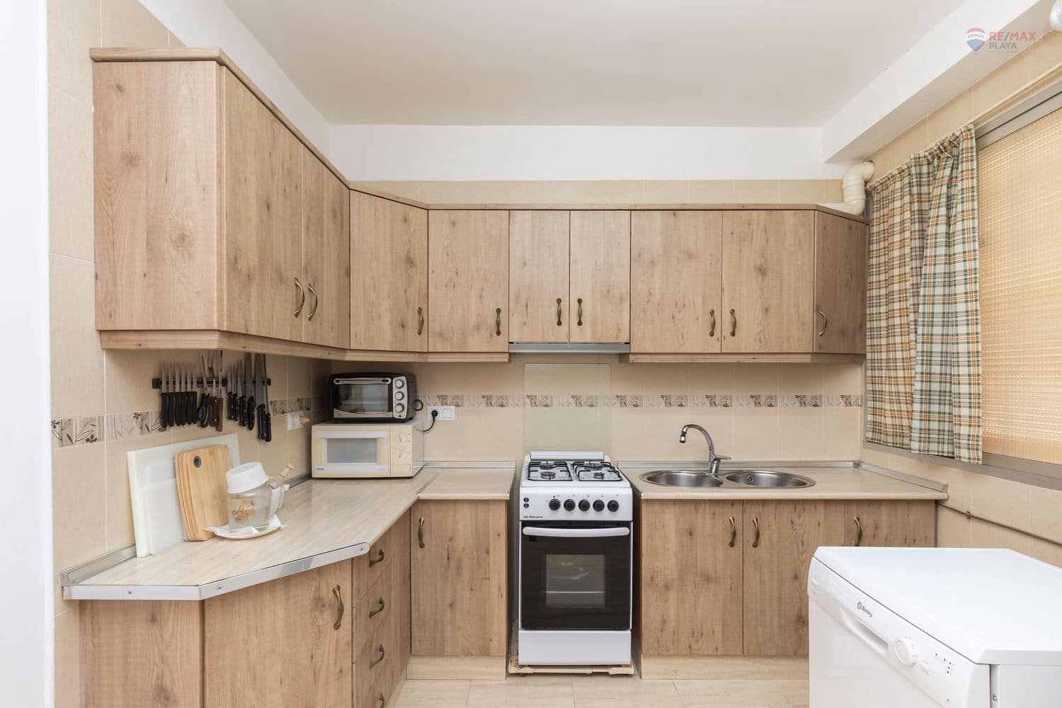 2 slaapkamer Appartement te koop in Cantoria met garage - € 85.000 (Ref: 9242693)