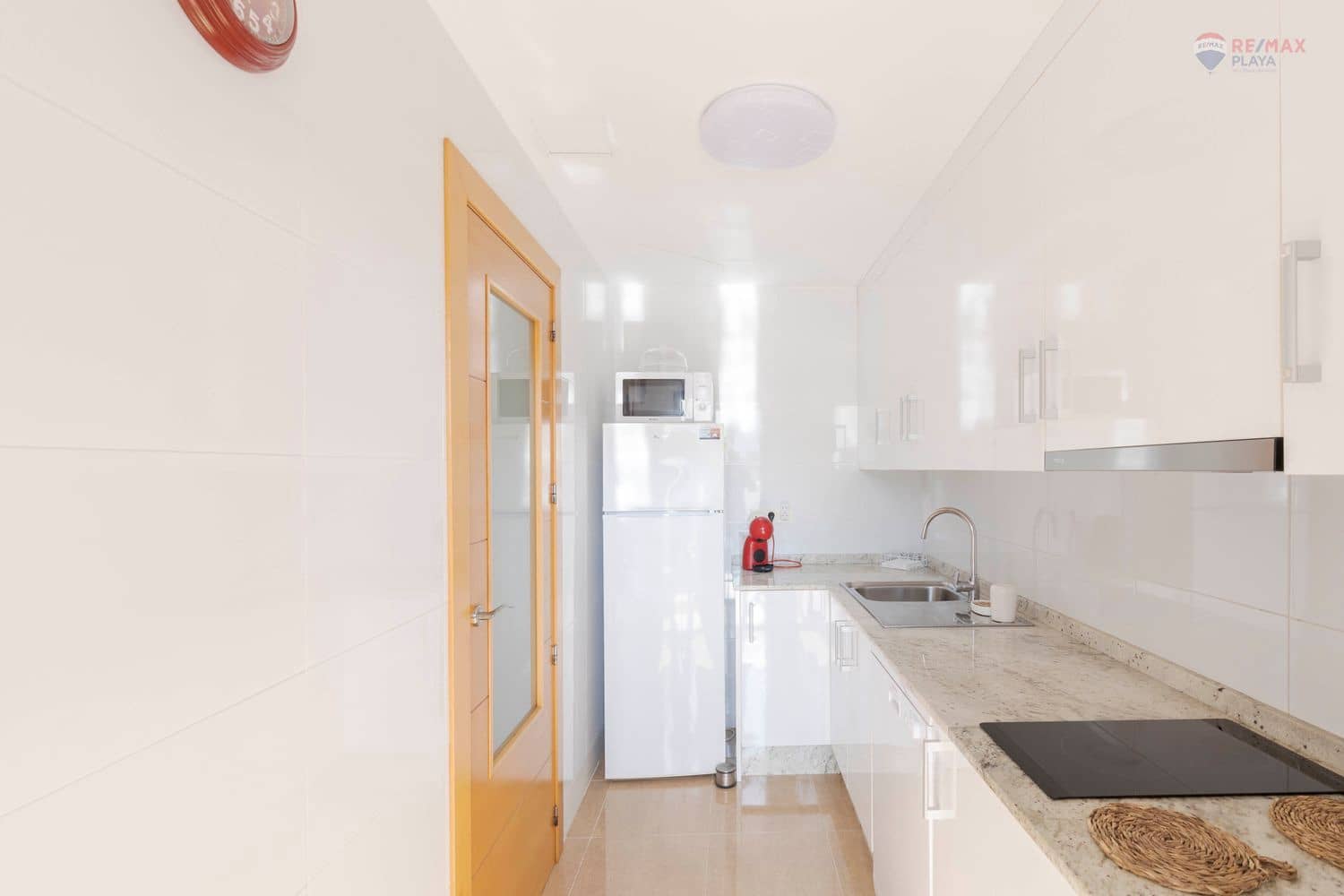 Apartamento de 2 habitaciones en Vera en alquiler con piscina garaje - 850 € (Ref: 9262178)