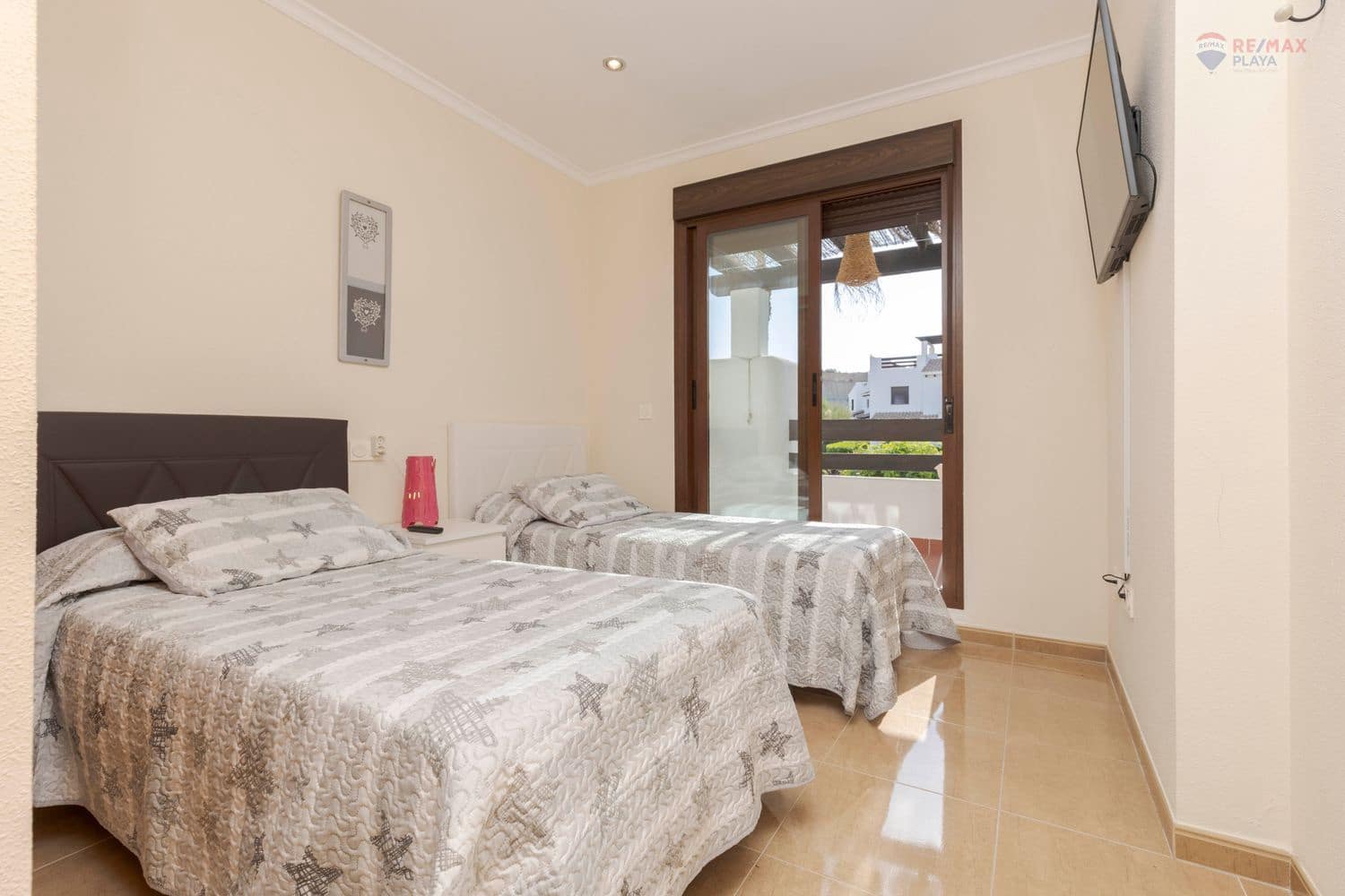 Apartamento de 2 habitaciones en Vera en alquiler con piscina garaje - 850 € (Ref: 9262178)