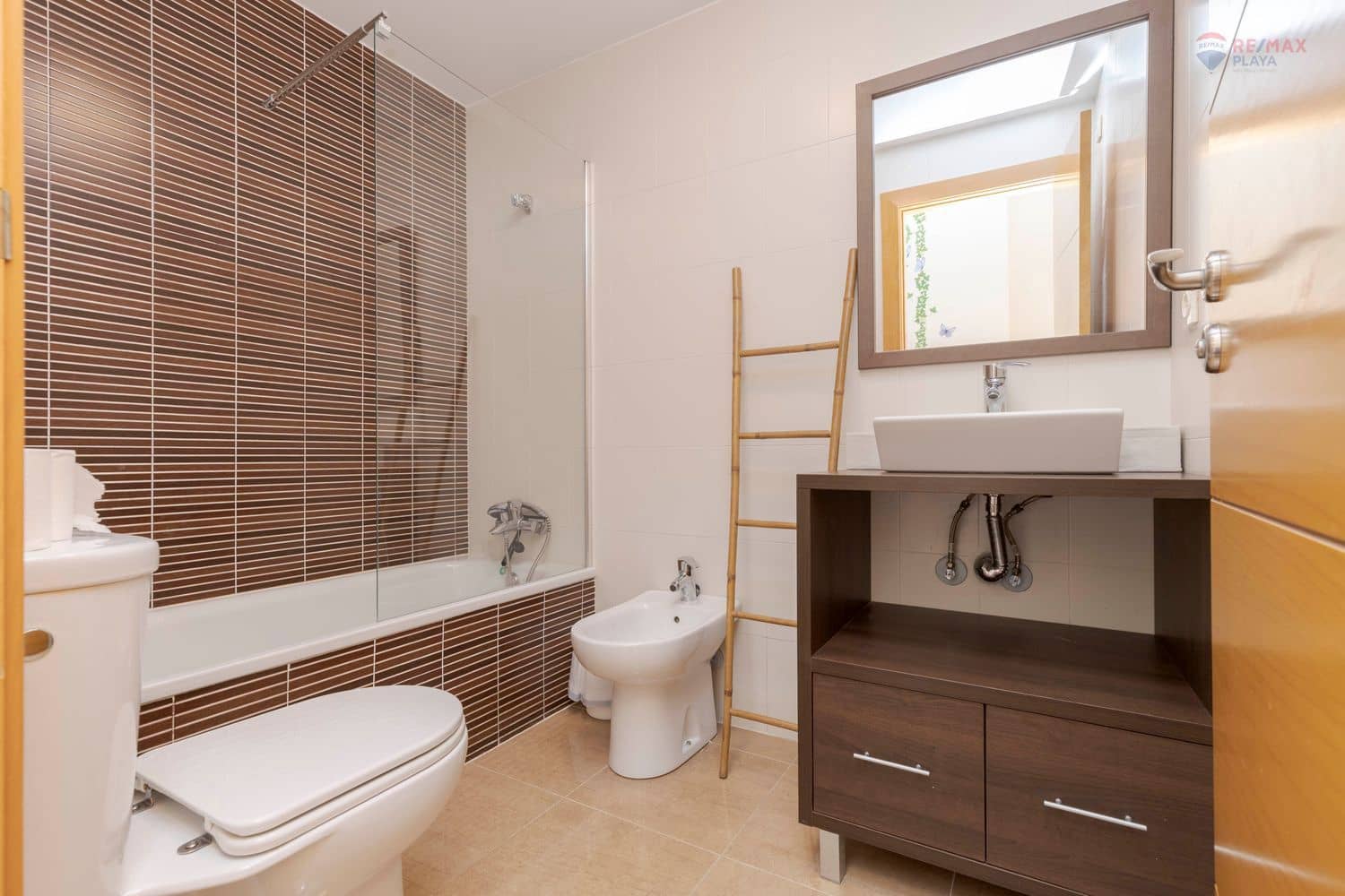 Apartamento de 2 habitaciones en Vera en alquiler con piscina garaje - 850 € (Ref: 9262178)