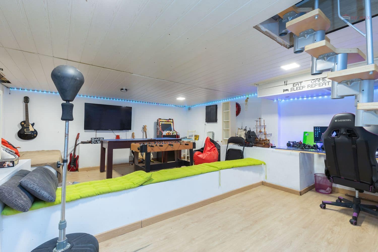 3 soverom Hus til salgs i Vera med svømmebasseng garasje - € 325 000 (Ref: 9371206)