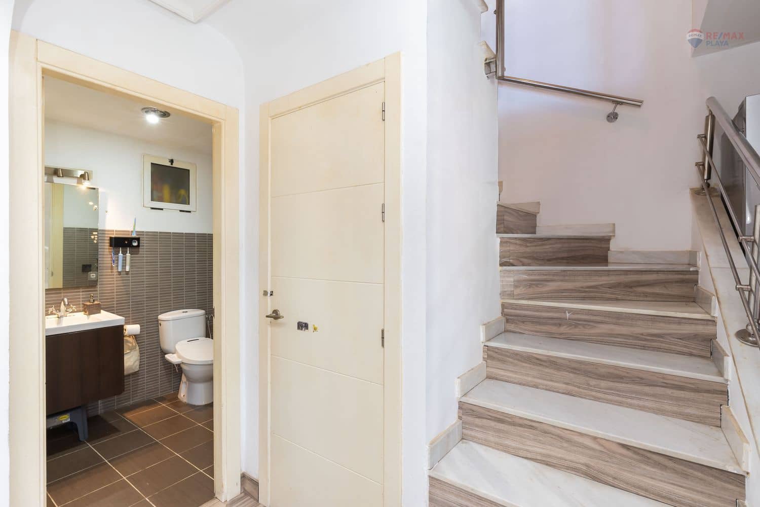 3 soverom Hus til salgs i Vera med svømmebasseng garasje - € 325 000 (Ref: 9371206)