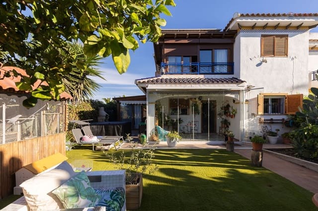 3 bedroom Townhouse for sale in El Playazo, Vera with pool garage - € 325,000 (Ref: 9371206)