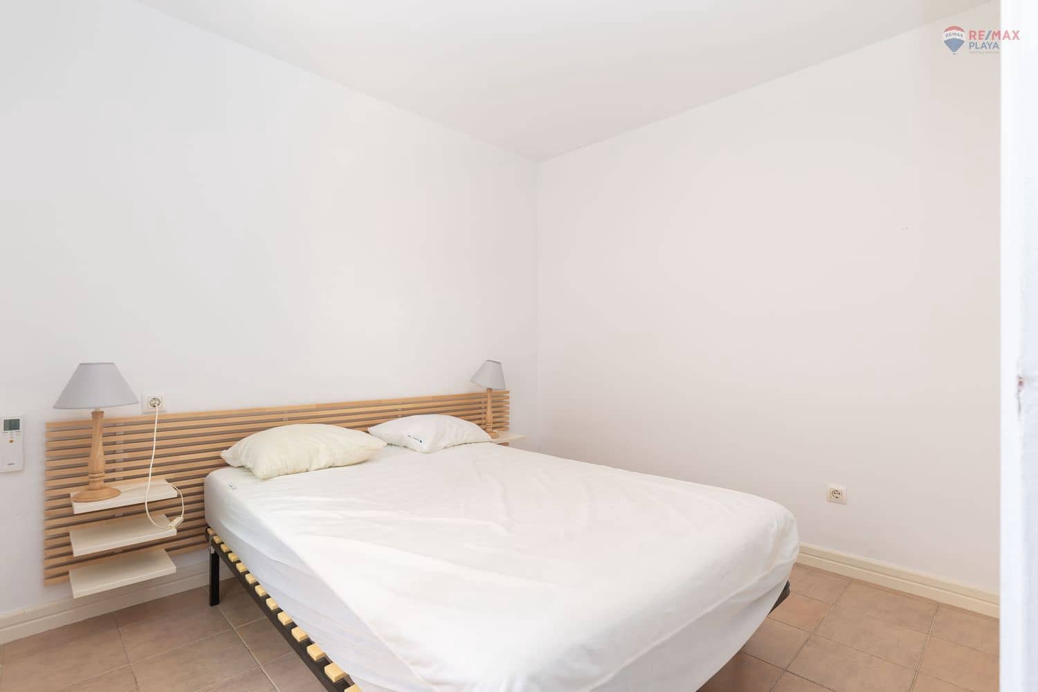 Apartamento de 2 habitaciones en Vera en alquiler con piscina garaje - 650 € (Ref: 9371207)