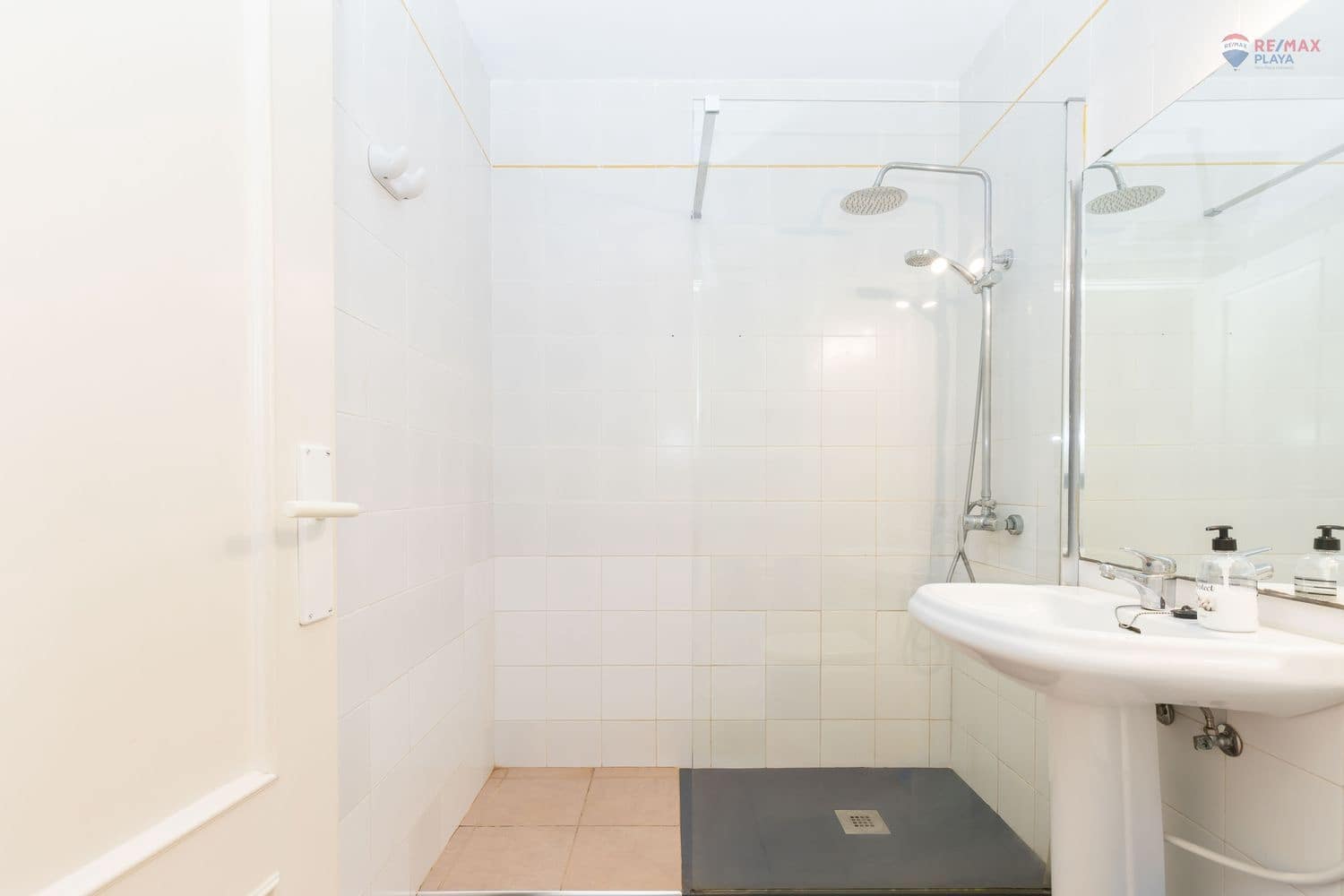 Apartamento de 2 habitaciones en Vera en alquiler con piscina garaje - 650 € (Ref: 9371207)