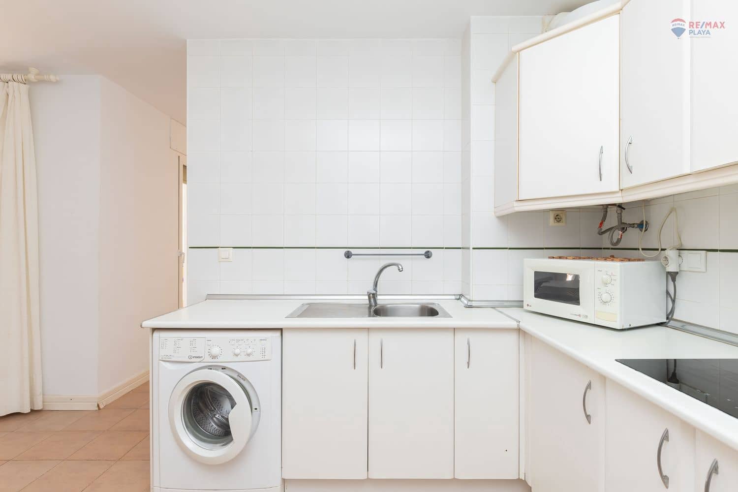 Apartamento de 2 habitaciones en Vera en alquiler con piscina garaje - 650 € (Ref: 9371207)