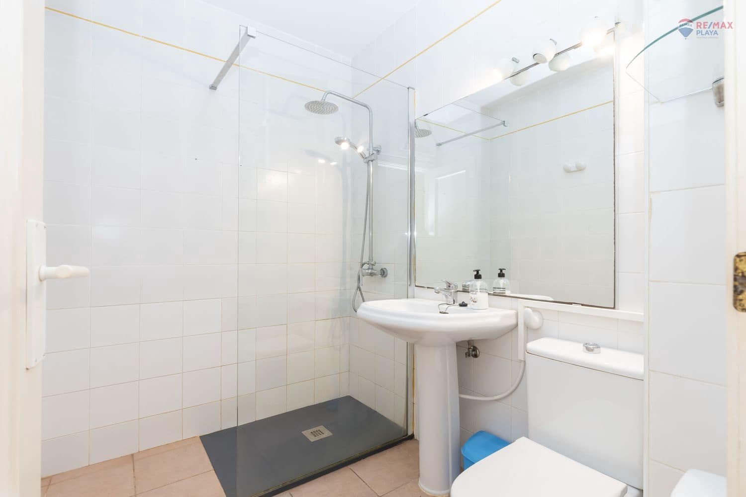 Apartamento de 2 habitaciones en Vera en alquiler con piscina garaje - 650 € (Ref: 9371207)