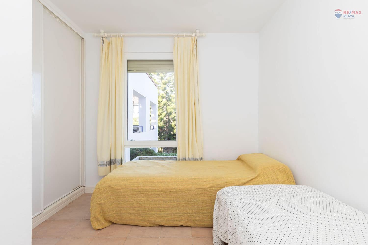 Apartamento de 2 habitaciones en Vera en alquiler con piscina garaje - 650 € (Ref: 9371207)