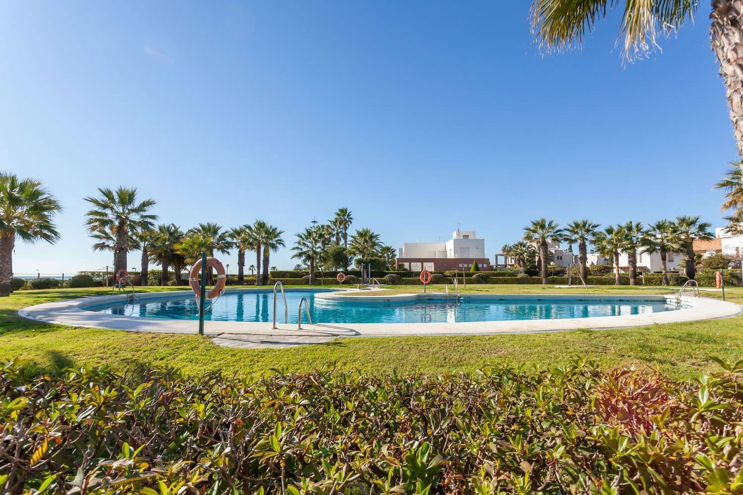 Apartamento de 2 habitaciones en Vera en alquiler con piscina garaje - 650 € (Ref: 9371207)