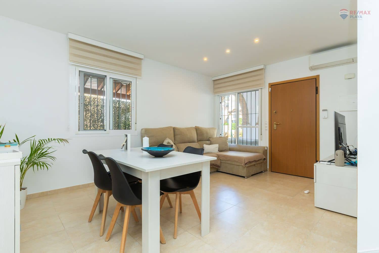 3 sypialnia Dom na sprzedaż w Vera z basenem garażem - 234 500 € (Ref: 9371208)