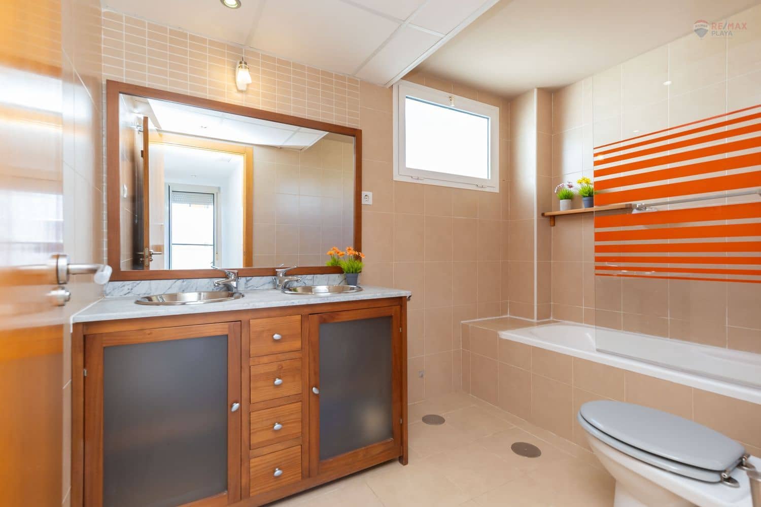 2 makuuhuone Huoneisto myytävänä paikassa Vera mukana uima-altaan 
autotalli - 169 000 € (Ref: 9371210)