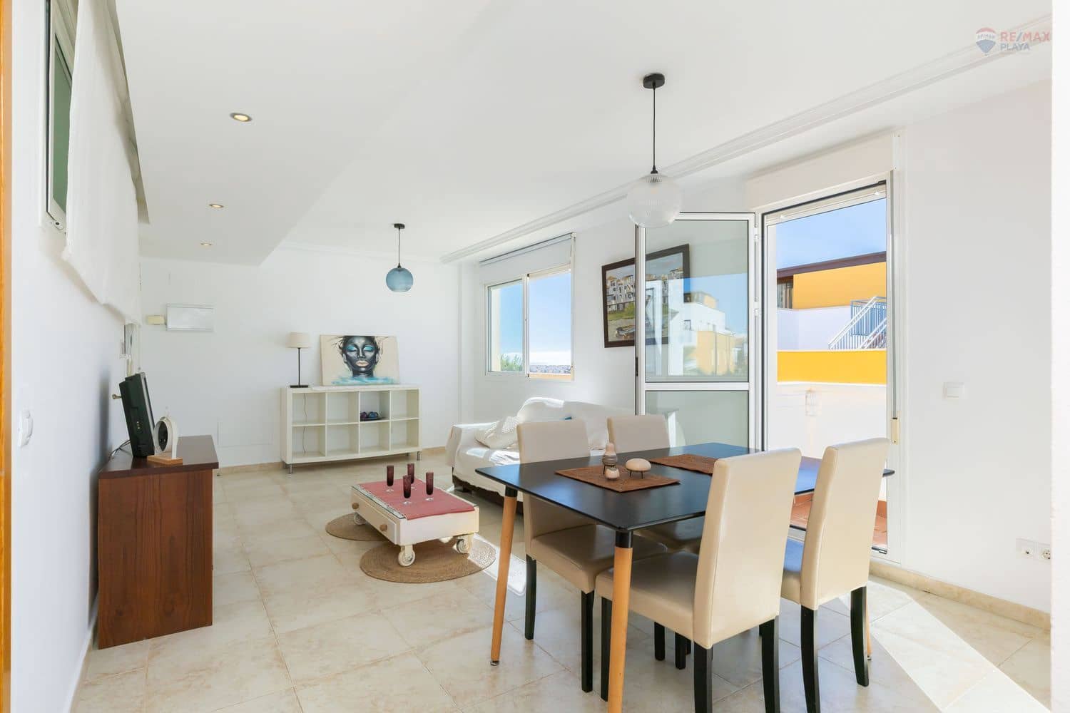 2 makuuhuone Huoneisto myytävänä paikassa Vera mukana uima-altaan 
autotalli - 169 000 € (Ref: 9371210)