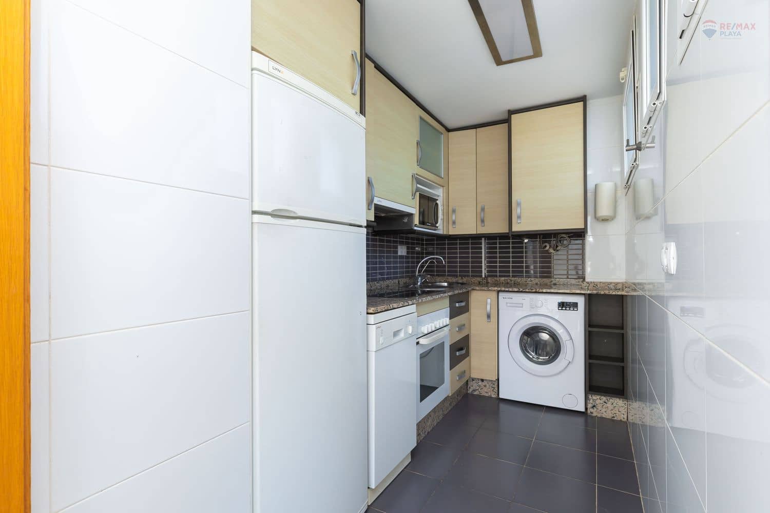 2 makuuhuone Huoneisto myytävänä paikassa Vera mukana uima-altaan 
autotalli - 169 000 € (Ref: 9371210)