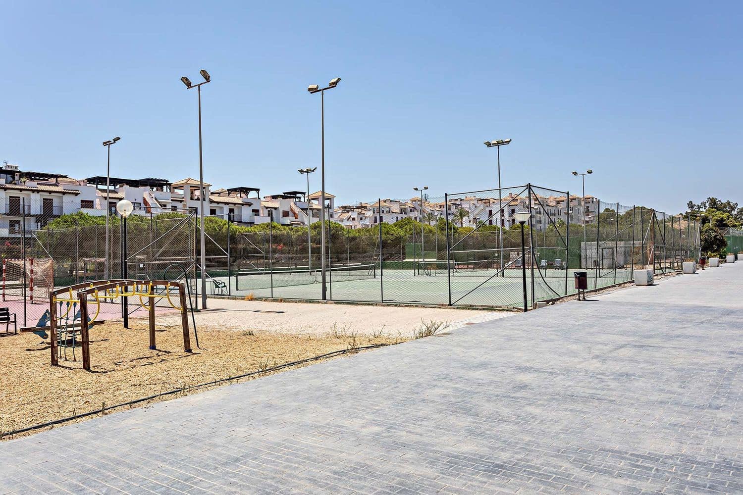 2 sovrum Lägenhet att hyra i Vera med pool garage - 990 € (Ref: 9371211)