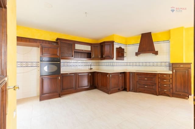 3 soveværelse Byhus til salg i Cuevas del Almanzora med garage - € 230.000 (Ref: 9371212)