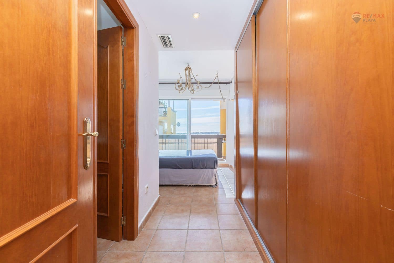 2 makuuhuone Huoneisto myytävänä paikassa Vera mukana uima-altaan 
autotalli - 167 000 € (Ref: 9378723)