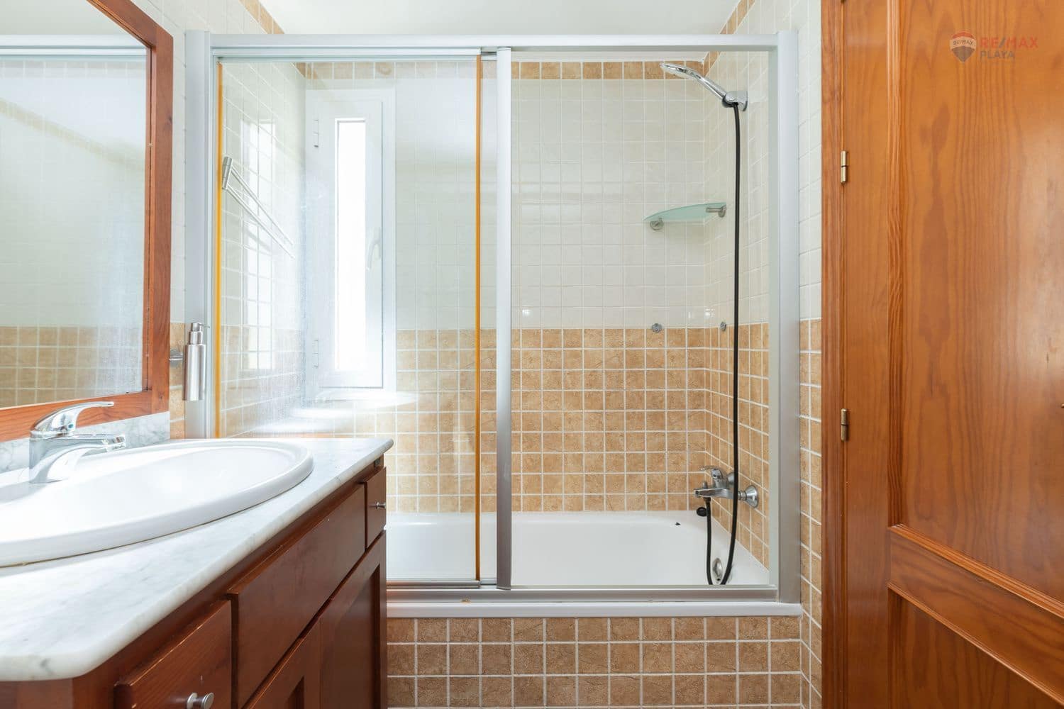 2 makuuhuone Huoneisto myytävänä paikassa Vera mukana uima-altaan 
autotalli - 167 000 € (Ref: 9378723)