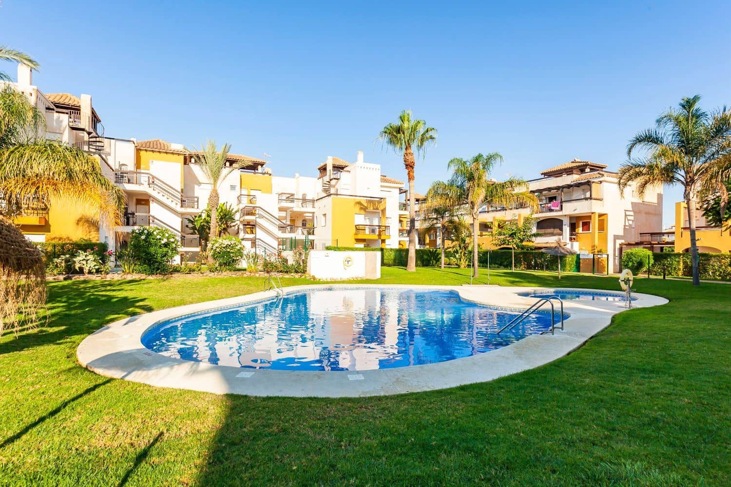 2 makuuhuone Huoneisto myytävänä paikassa Vera mukana uima-altaan 
autotalli - 167 000 € (Ref: 9378723)