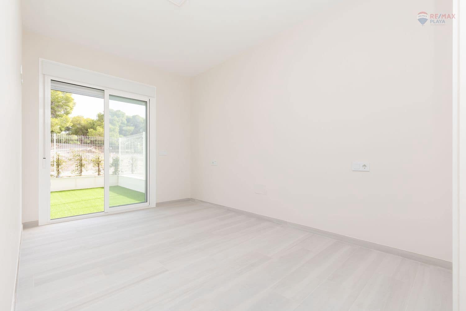 2 sypialnia Apartament na sprzedaż w Vera z basenem garażem - 277 900 € (Ref: 9395576)