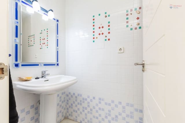 3 slaapkamer Appartement te koop in Garrucha met zwembad garage - € 140.000 (Ref: 9429372)