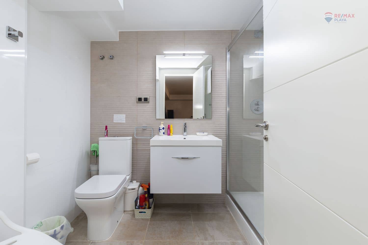 4 bedroom Villa for sale in Cuevas del Almanzora with pool garage - € 695,000 (Ref: 9430794)