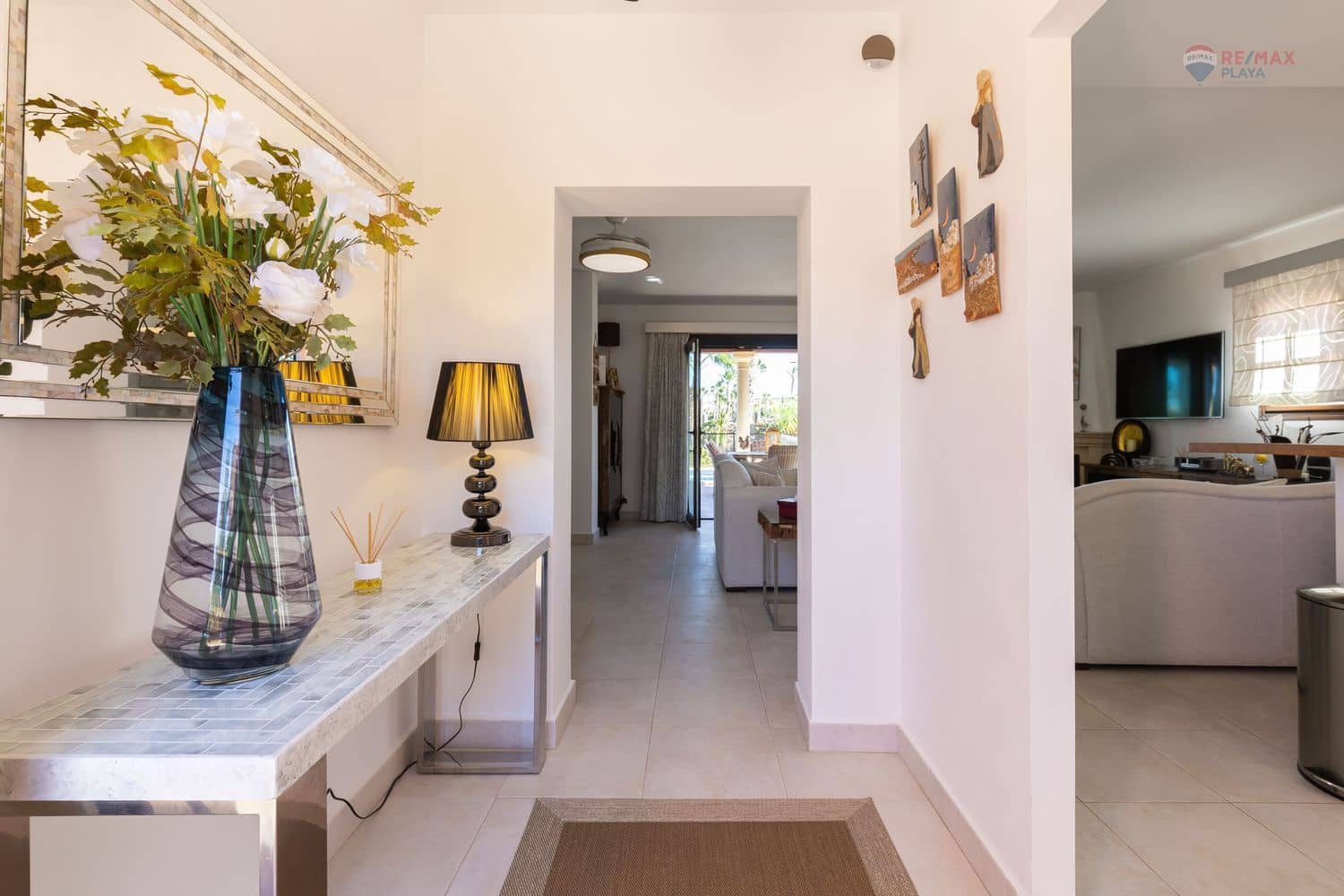 4 bedroom Villa for sale in Cuevas del Almanzora with pool garage - € 695,000 (Ref: 9430794)