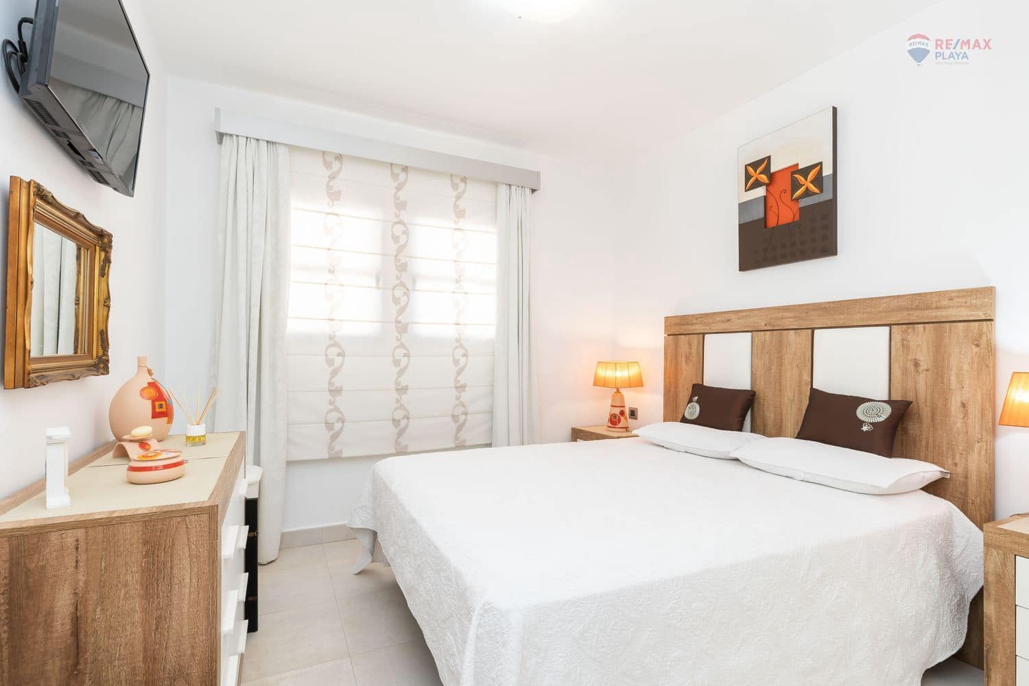 4 bedroom Villa for sale in Cuevas del Almanzora with pool garage - € 695,000 (Ref: 9430794)