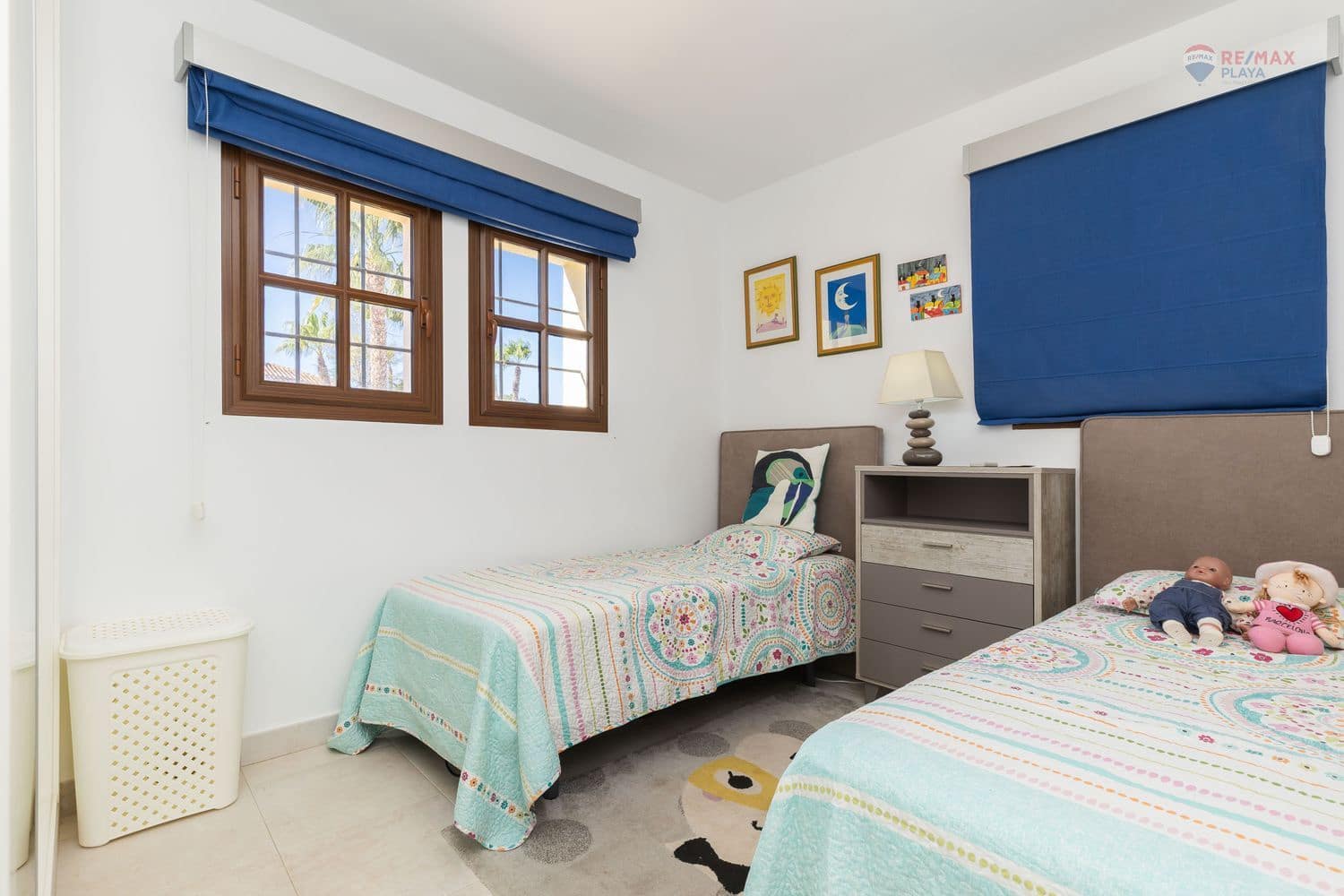 4 bedroom Villa for sale in Cuevas del Almanzora with pool garage - € 695,000 (Ref: 9430794)