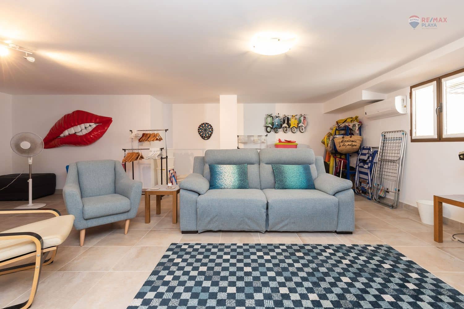 4 bedroom Villa for sale in Cuevas del Almanzora with pool garage - € 695,000 (Ref: 9430794)