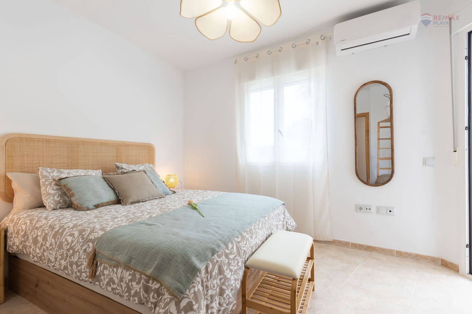 Apartamento de 2 habitaciones en Mojácar en venta con piscina garaje - 169.700 € (Ref: 9452576)