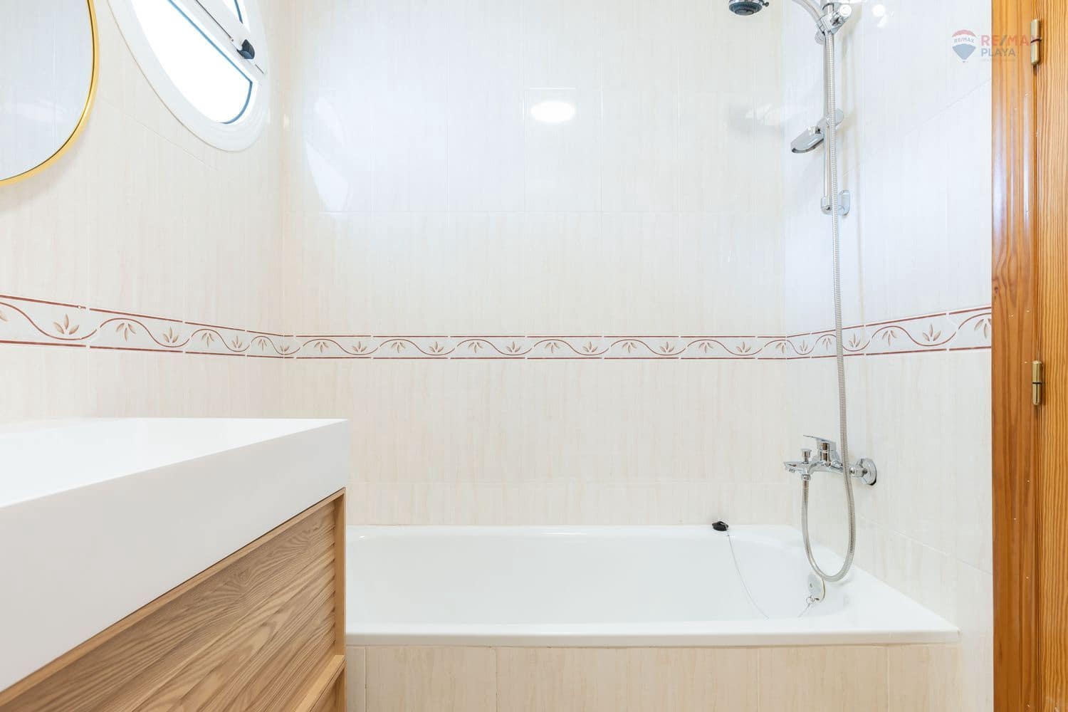 Apartamento de 2 habitaciones en Mojácar en venta con piscina garaje - 169.700 € (Ref: 9452576)