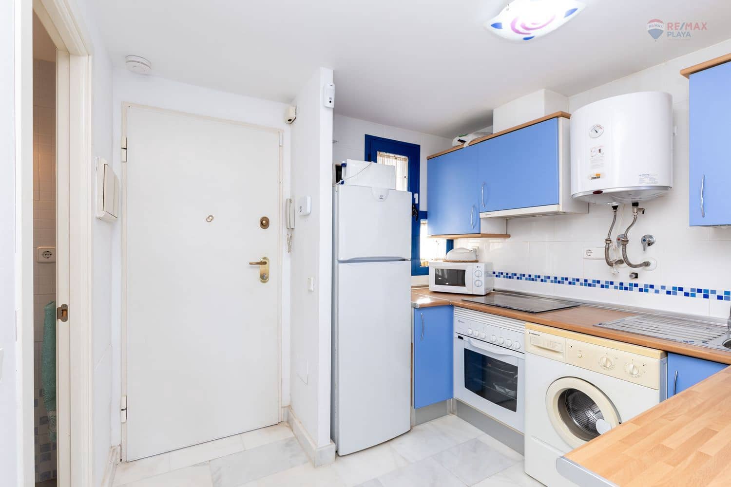 2 bedroom Apartment for sale in Garrucha with pool garage - € 119,900 (Ref: 9494283)