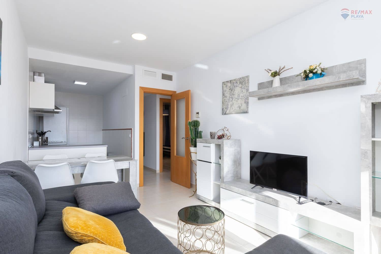 2 makuuhuone Huoneisto vuokrattavana paikassa Vera mukana uima-altaan 
autotalli - 650 € (Ref: 9501846)