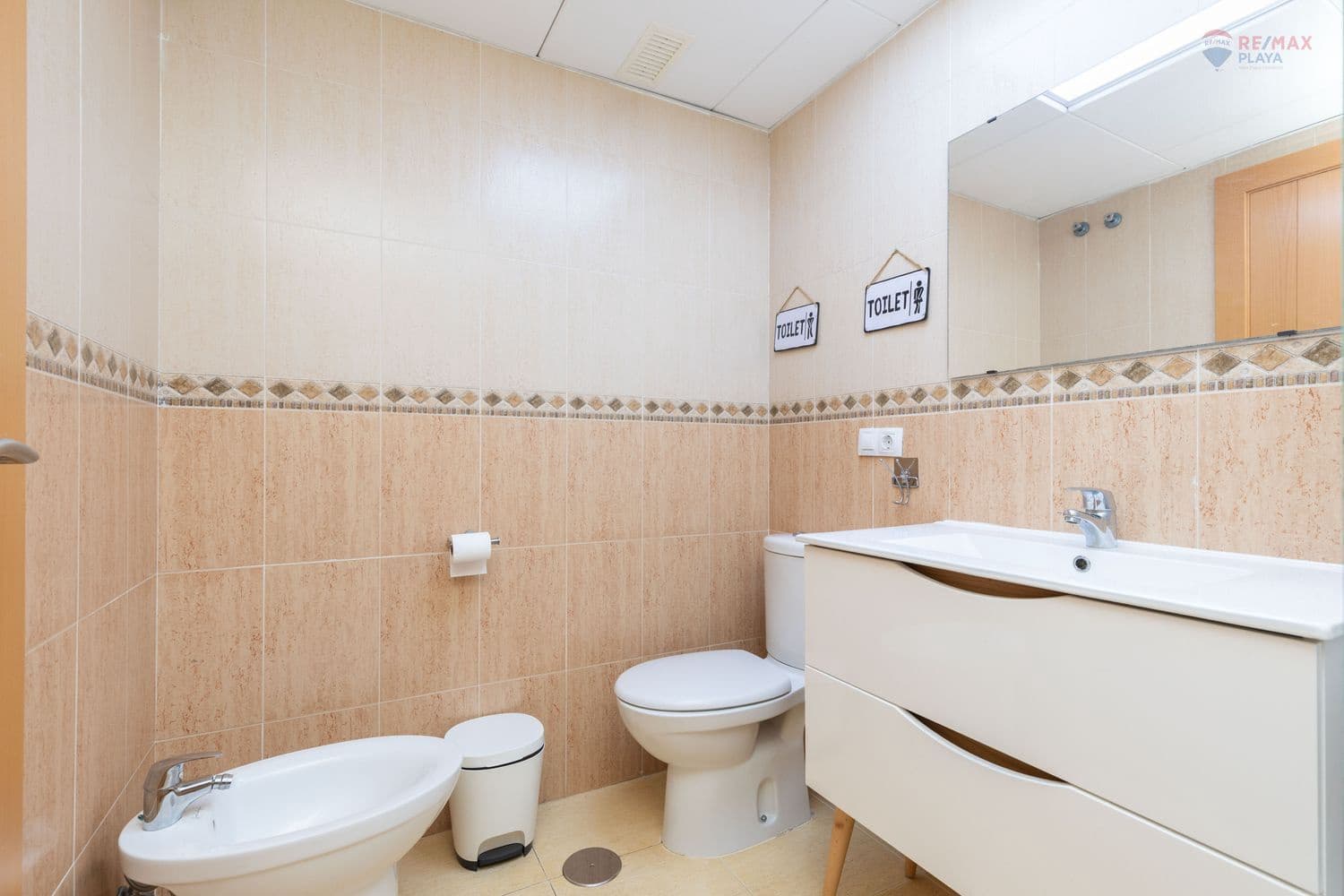 2 makuuhuone Huoneisto vuokrattavana paikassa Vera mukana uima-altaan 
autotalli - 650 € (Ref: 9501846)