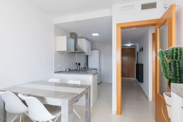 2 makuuhuone Huoneisto vuokrattavana paikassa Cala Marqués, Vera mukana uima-altaan 
autotalli - 650 € (Ref: 9501846)