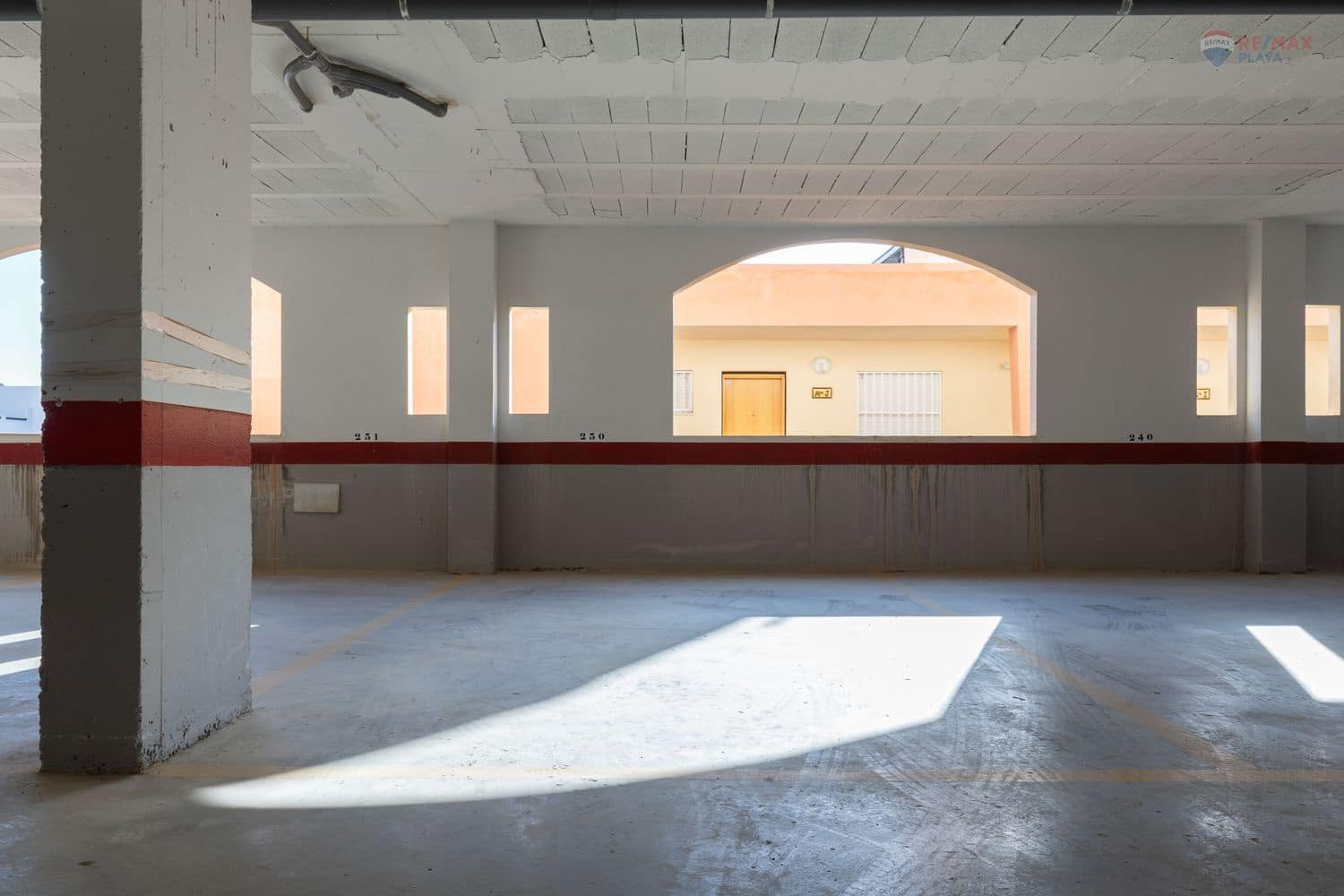 2 makuuhuone Huoneisto vuokrattavana paikassa Vera mukana uima-altaan 
autotalli - 650 € (Ref: 9501846)