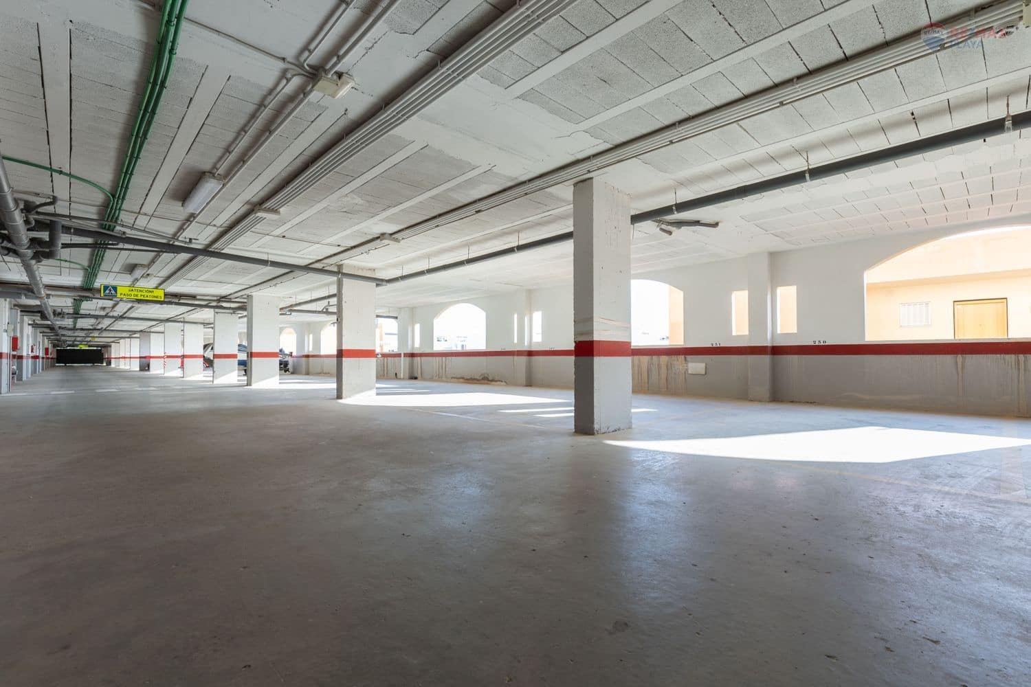 2 makuuhuone Huoneisto vuokrattavana paikassa Vera mukana uima-altaan 
autotalli - 650 € (Ref: 9501846)