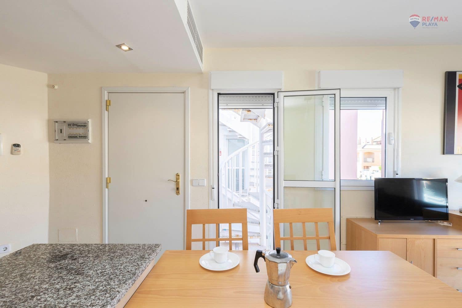 Apartamento de 1 habitación en Vera en venta con piscina garaje - 119.900 € (Ref: 9540766)