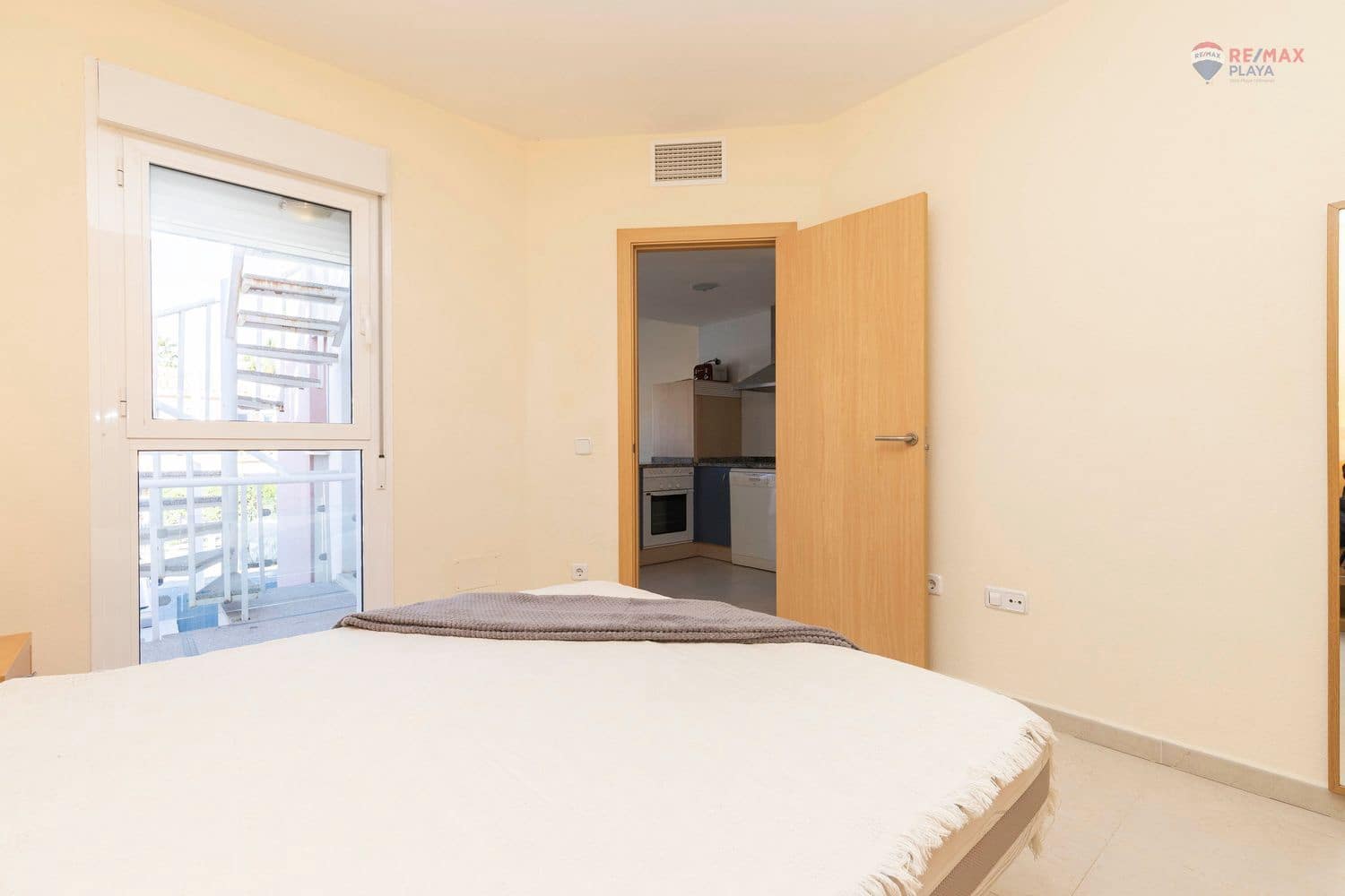 Apartamento de 1 habitación en Vera en venta con piscina garaje - 119.900 € (Ref: 9540766)