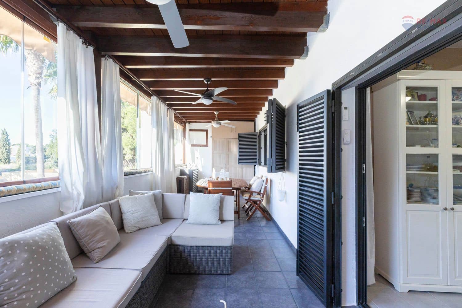 2 makuuhuone Huoneisto myytävänä paikassa Vera mukana uima-altaan 
autotalli - 197 000 € (Ref: 9543047)