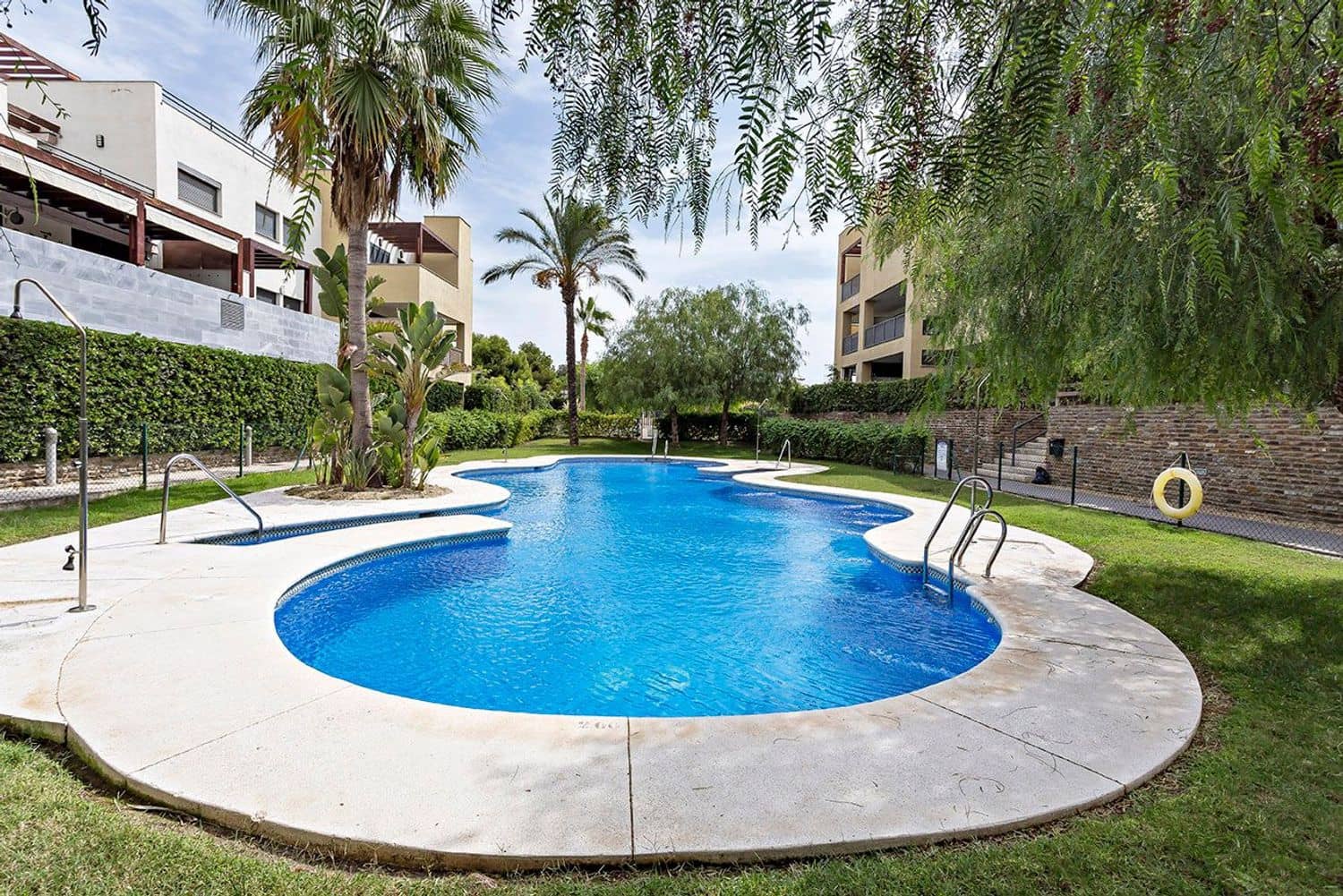 2 makuuhuone Huoneisto myytävänä paikassa Vera mukana uima-altaan 
autotalli - 197 000 € (Ref: 9543047)