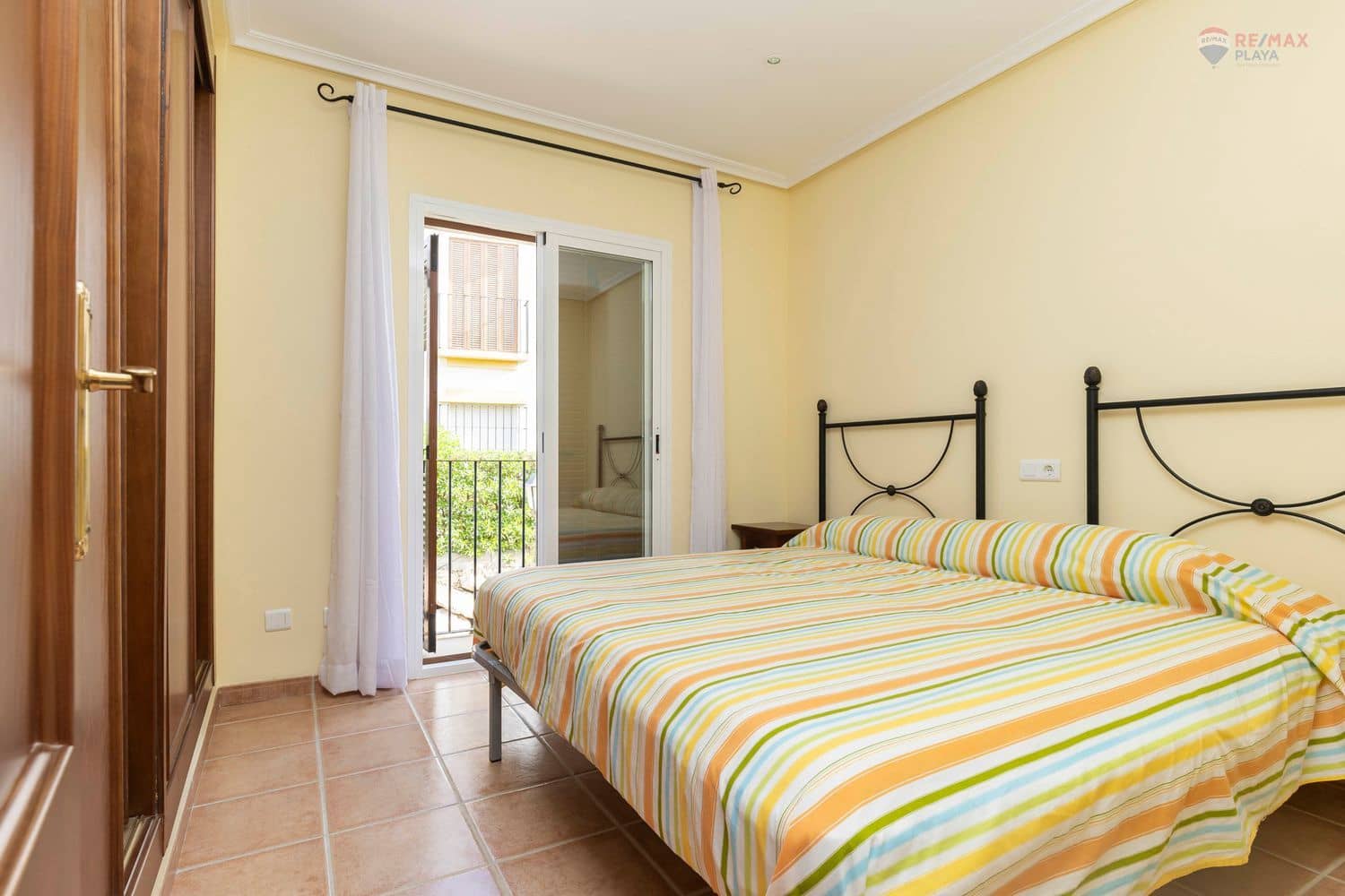 3 camera da letto Casa in vendita in Vera con piscina garage - 230.000 € (Rif: 9581404)