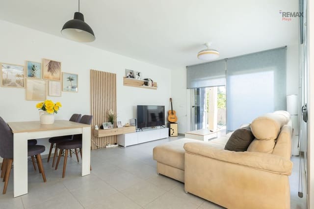 Casa de 2 habitaciones en Valle del Este, Vera en venta con piscina garaje - 275.000 € (Ref: 9600840)