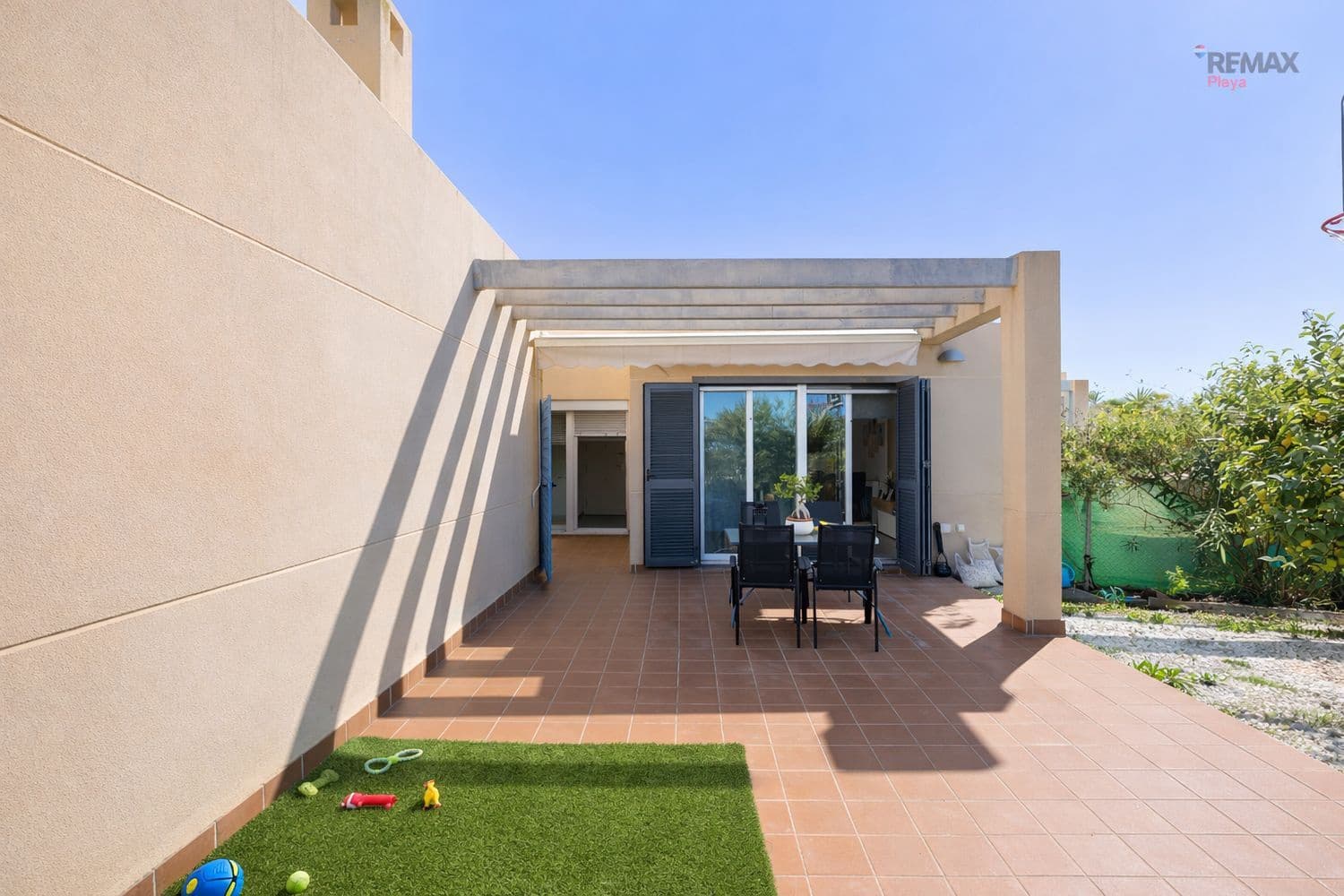 2 bedroom Townhouse for sale in Vera with pool garage - € 275,000 (Ref: 9600840)