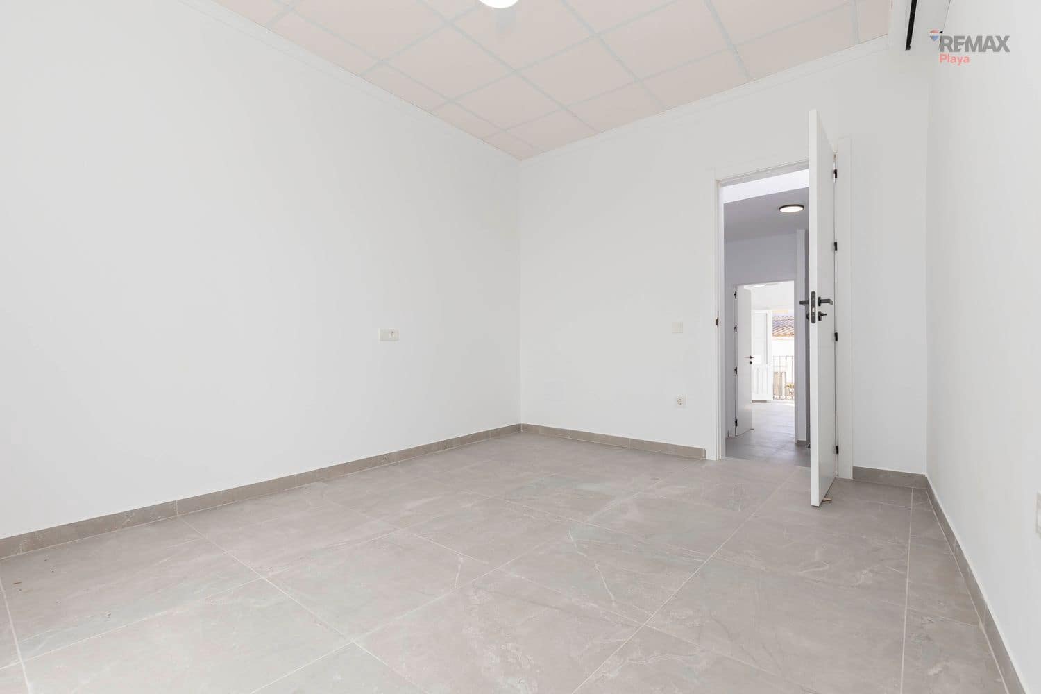 3 soveværelse Byhus til salg i Cuevas del Almanzora med garage - € 144.900 (Ref: 9600841)