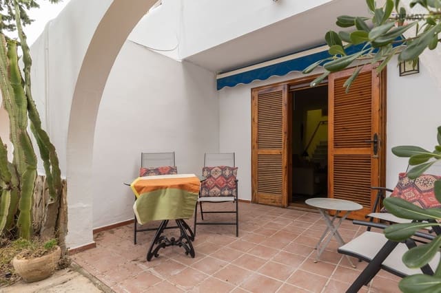 2 soveværelse Byhus til salg i Las Marinas - Pueblo Laguna, Vera med swimmingpool garage - € 215.000 (Ref: 9610810)