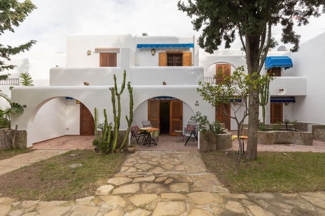 2 soveværelse Byhus til salg i Las Marinas - Pueblo Laguna, Vera med swimmingpool garage - € 215.000 (Ref: 9610810)