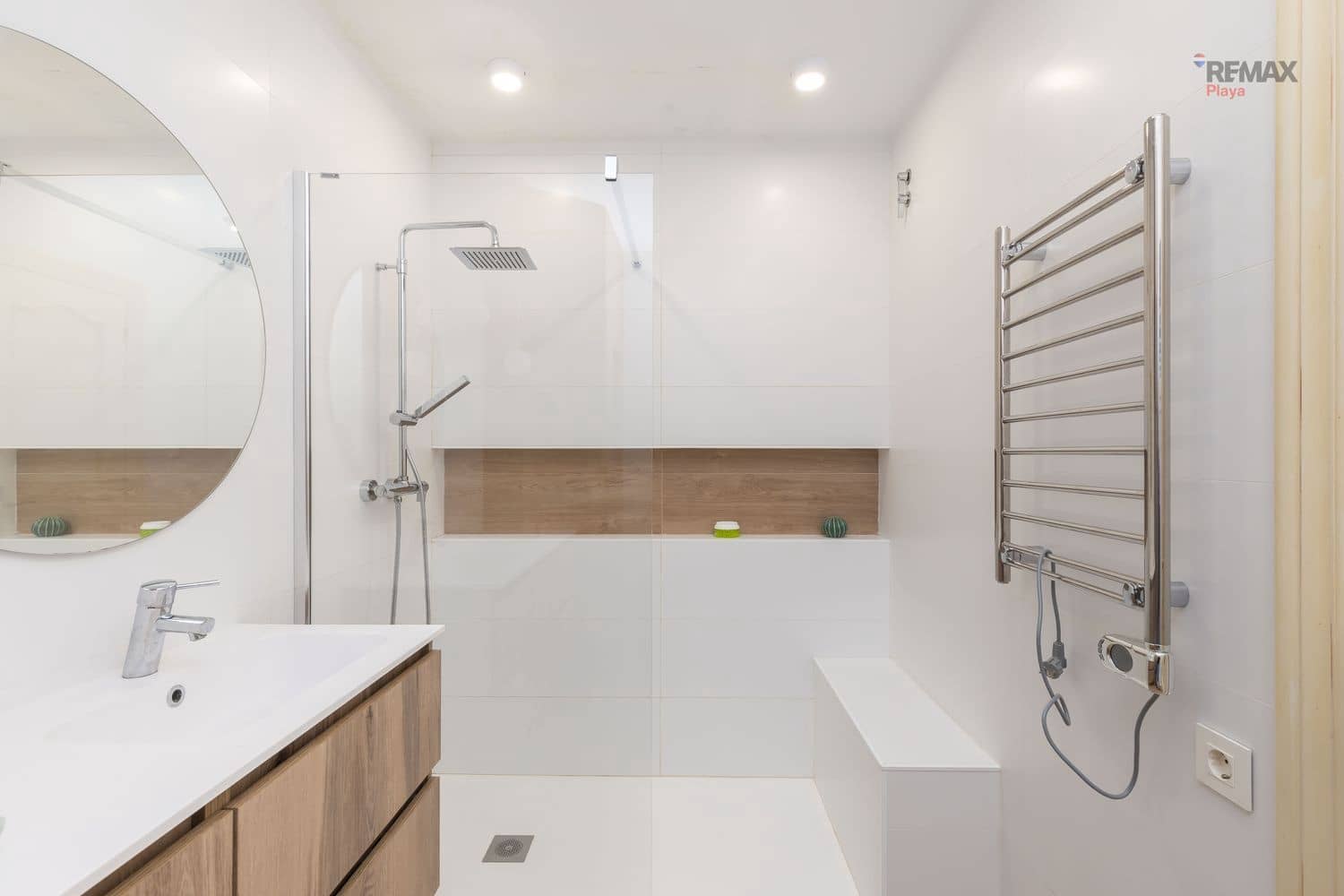 2 makuuhuone Omakotitalo vuokrattavana paikassa Vera mukana uima-altaan 
autotalli - 850 € (Ref: 9629617)