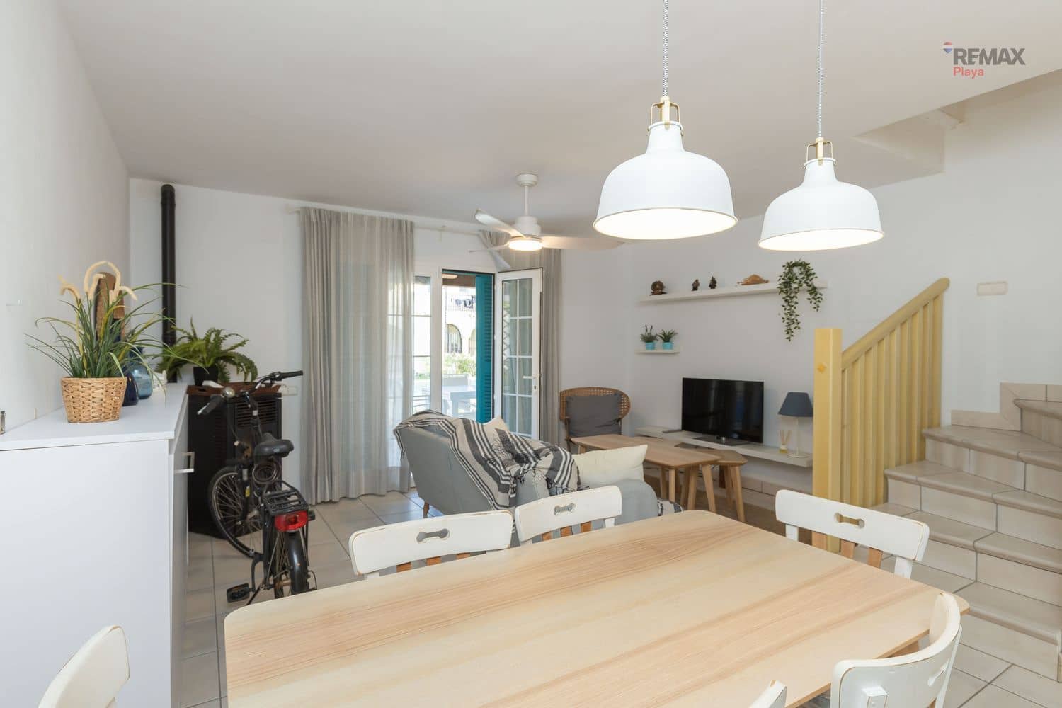 2 makuuhuone Omakotitalo vuokrattavana paikassa Vera mukana uima-altaan 
autotalli - 850 € (Ref: 9629617)